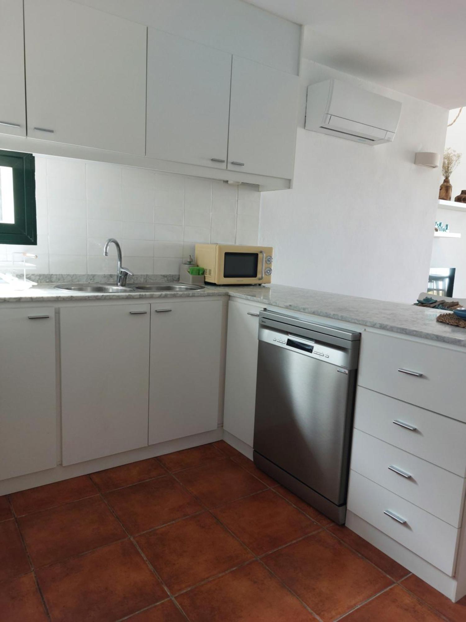 Apartamento Casa Tortuga Con Piscina Com Cala'N Bosch  Exterior foto