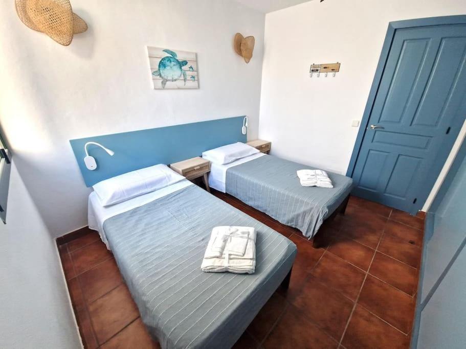 Apartamento Casa Tortuga Con Piscina Com Cala'N Bosch  Exterior foto